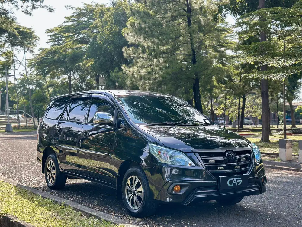 Innova G luxury 2.5  diesel 2014