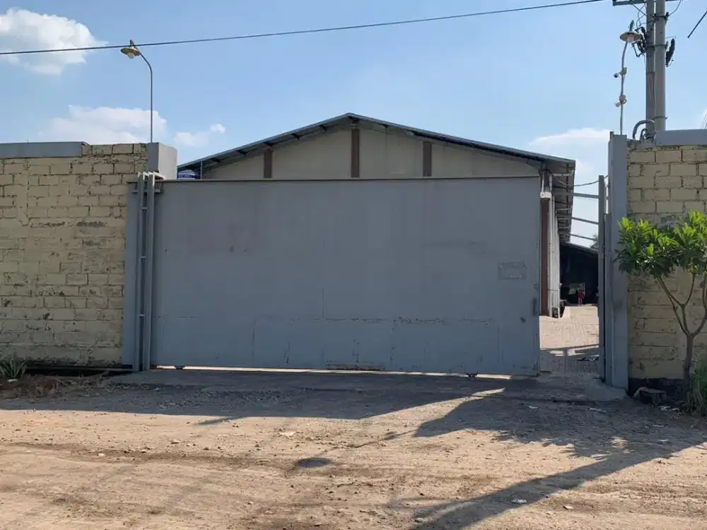 Dijual Cepat Pabrik Area Industri Mojokerto, Strategis Nol Jalan, Jatim