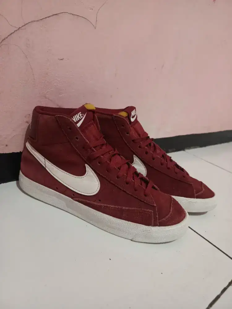 Nike Blazer Mid 77 red white