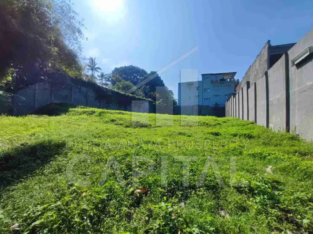 Investasi Menarik ! Tanah Strategis di Dago Asri