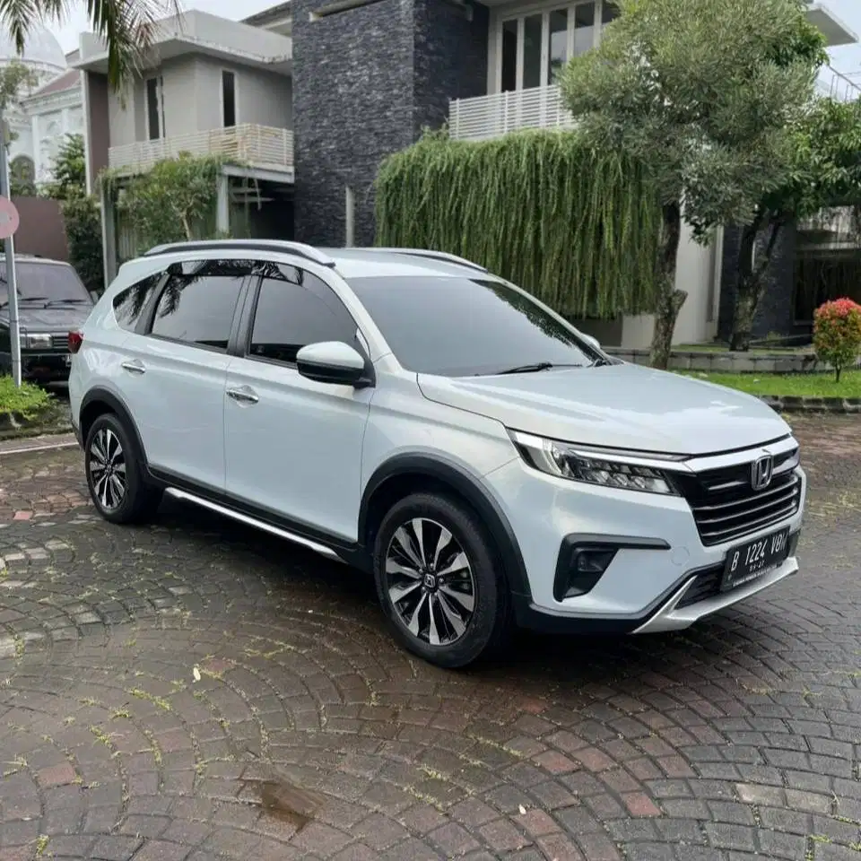 Honda BRV Prestige CVT Matic 2022 ISTIMEWA DP Minim Mobilio