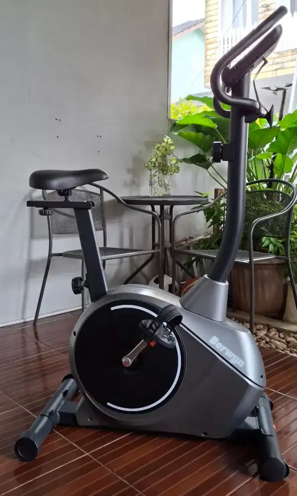 Sepeda Statis Berwyn