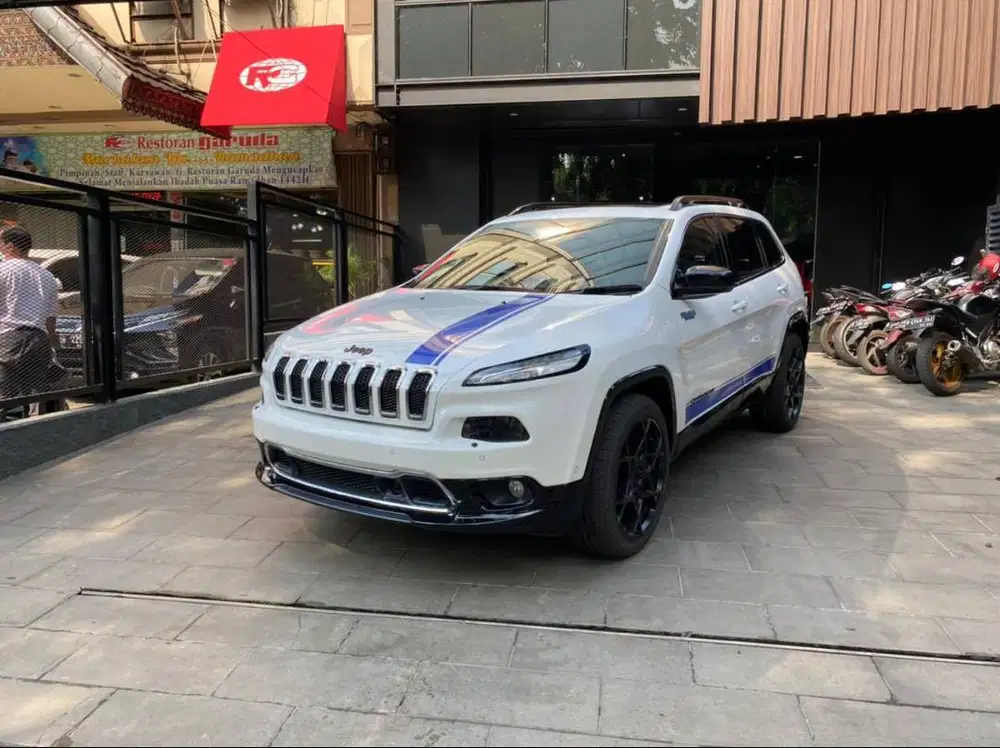 Jeep Cherokee Limited 4x4 NIK 2025 ( Brand New )