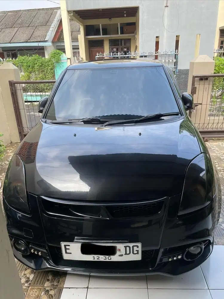 Jual Santai Suzuki Swift GT3 2010