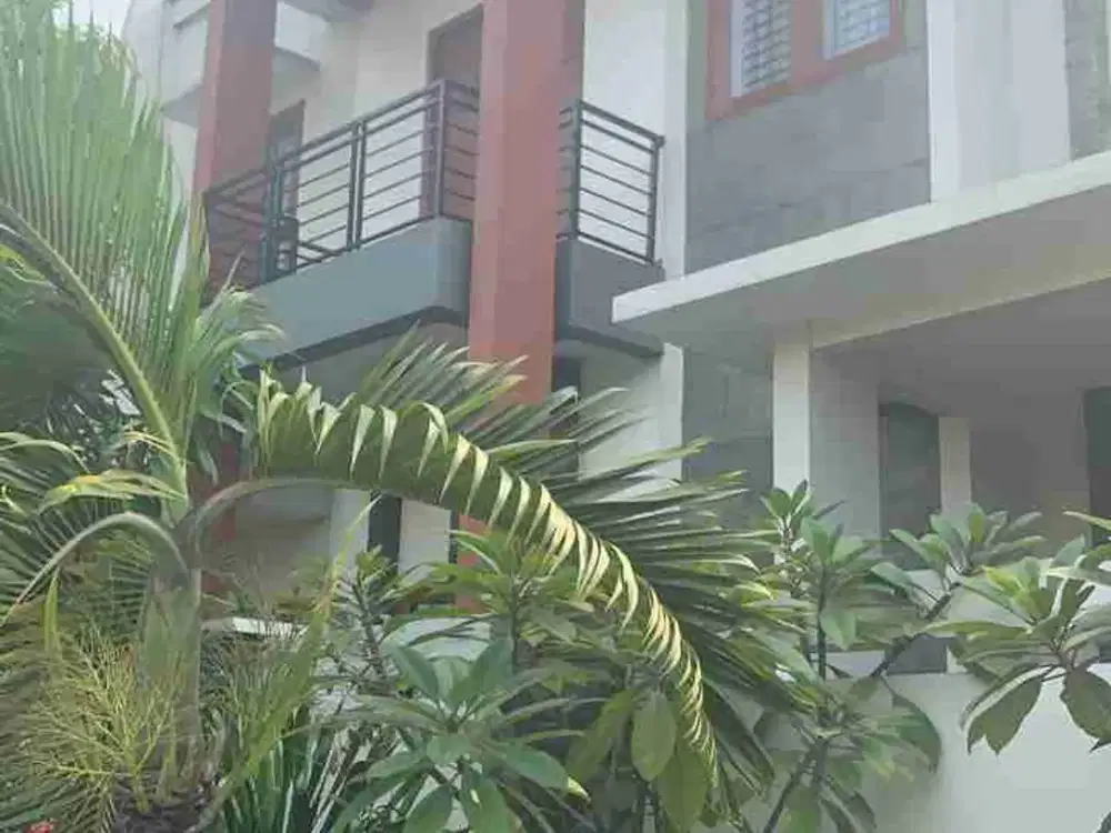 Dijual Rumah 2 lantai Siap Huni Sudah Renov Bebas Banjir di Jatinegara Indah Jakarta Timur