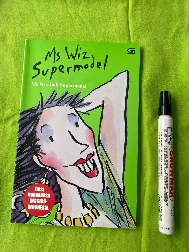 NOVEL MZ WIZ SUPER MODEL – GRAMEDIA – PRELOVED LIKE NEW