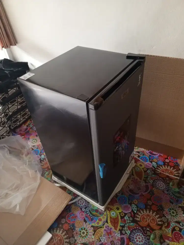 Jual Kulkas , belum pernah dipake