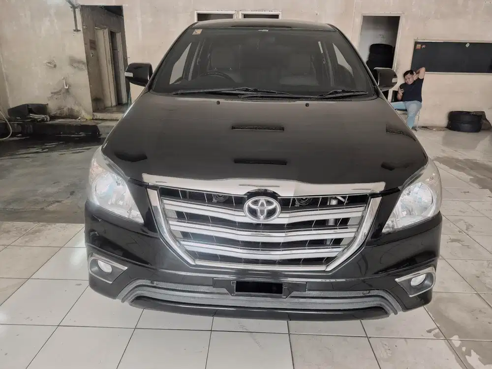 TOYOTA INNOVA V MATIC 2013 HITAM