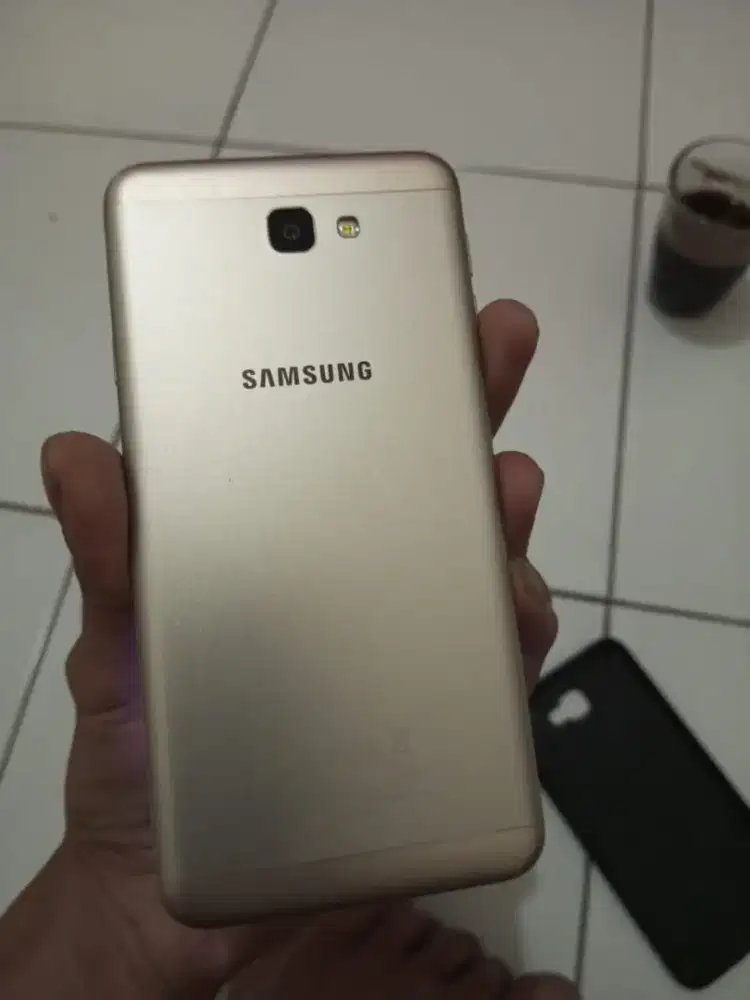 Samsung j7 prime 4G ram 3/32 resmi sein