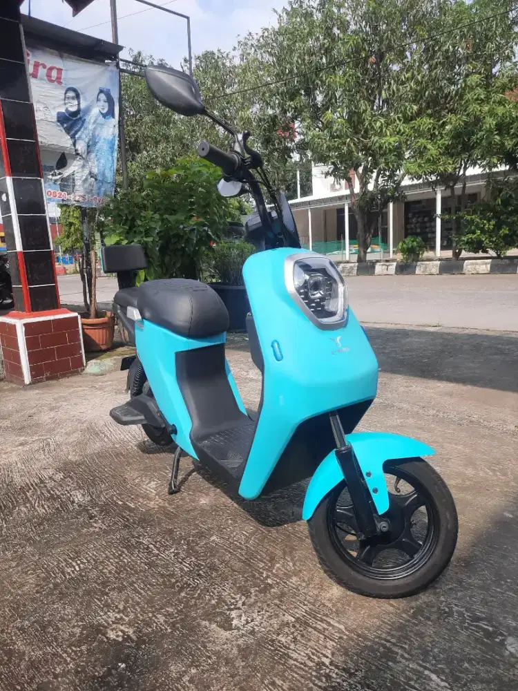 Sepeda Listrik U winfly Bekas Rasa baru