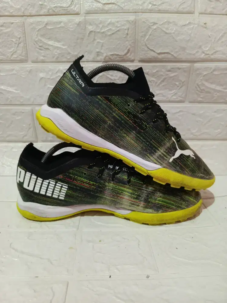 Puma Ultra pro cage black white yellow
