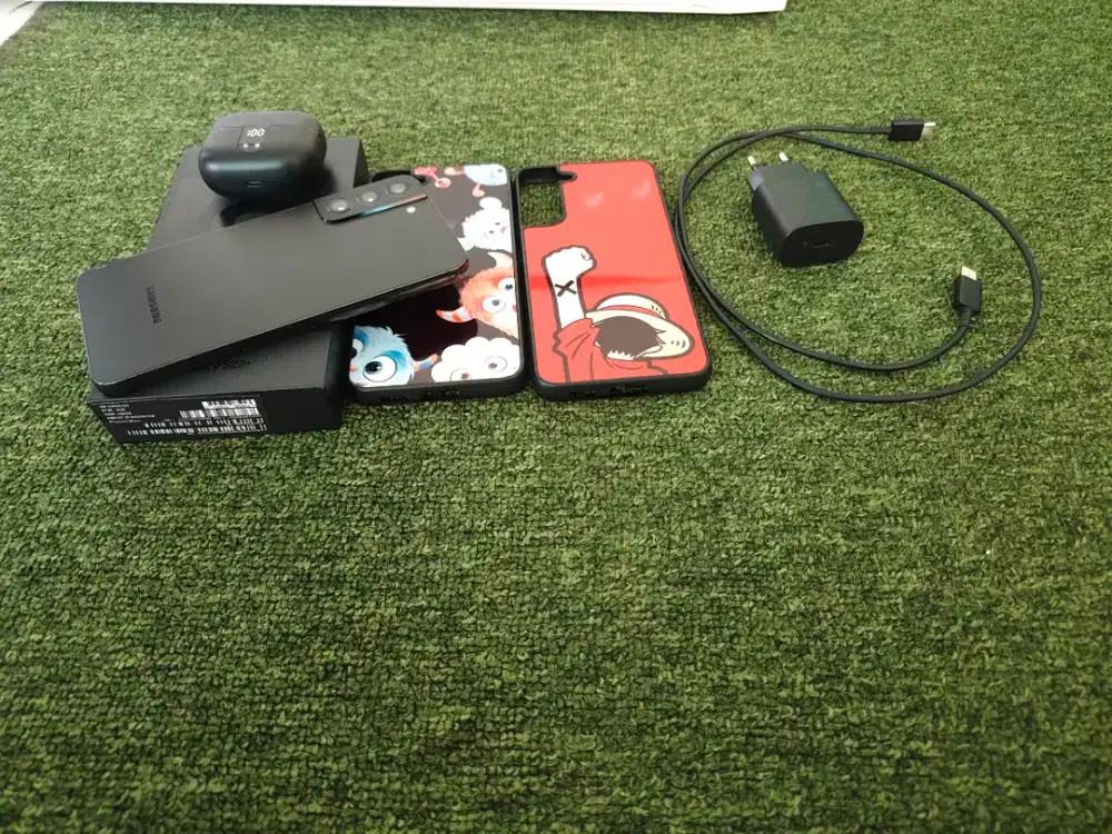 Samsung S22Plus 256 Warna Hitam