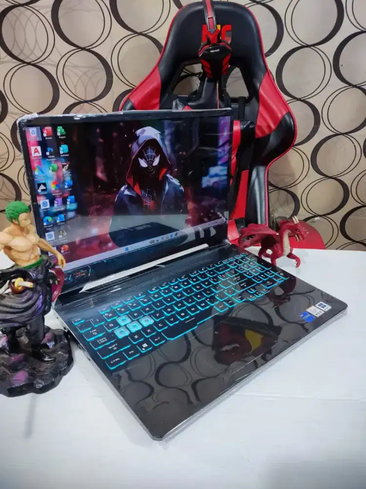 Laptop GAMING DESAIN ASUS TUF DASH F15 FX506HCB  [RAM 16Gb SSD 512Gb]