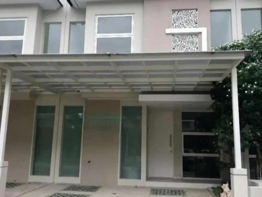 Rumah Semi Furnish Grand Island Pakuwon City