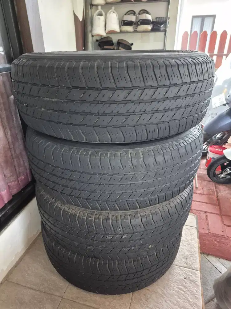 Ban Bridgestone Dueler 684 265/70 R16