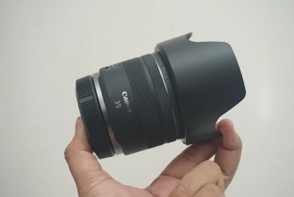 CANON RF 35mm F1.8 MACRO IS STM LENSA 35 mm F/1.8 EOS R