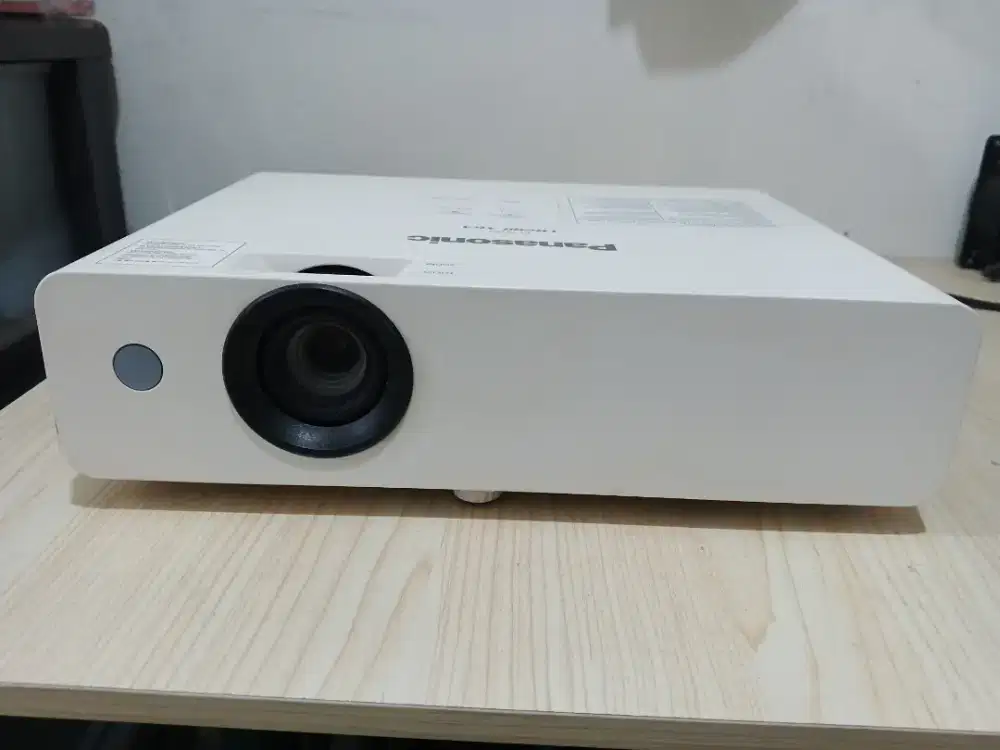 Panasonic pt lb 280 HDMI