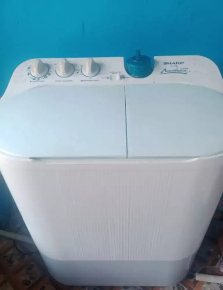 Mesin cuci 2 tabung merk Sharp oke pisan