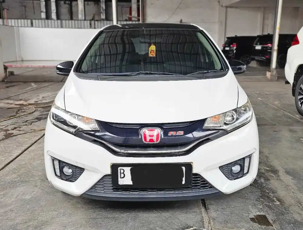 Baru 78rban Km Honda Jazz RS AT Matic 2015 Putih Mulus Siap Pakai Gres