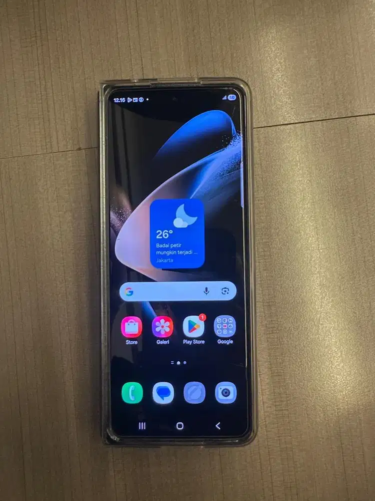 Samsung zfold 4