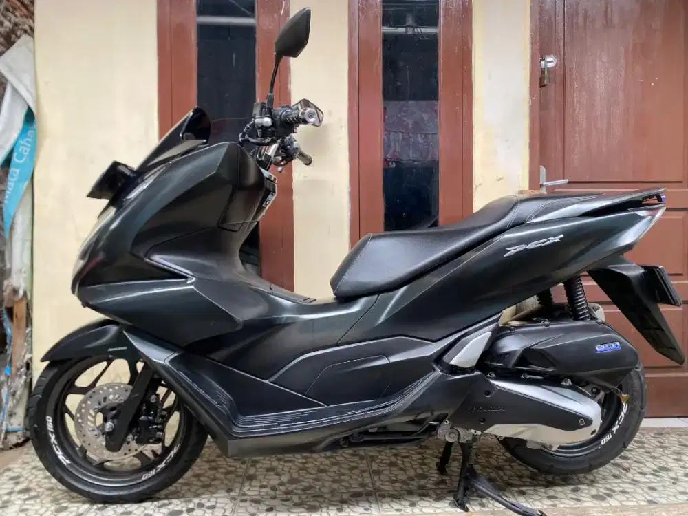 HONDA PCX 160CC TAHUN 2022 MOTOR BAGUS SS LNGKP ASLI