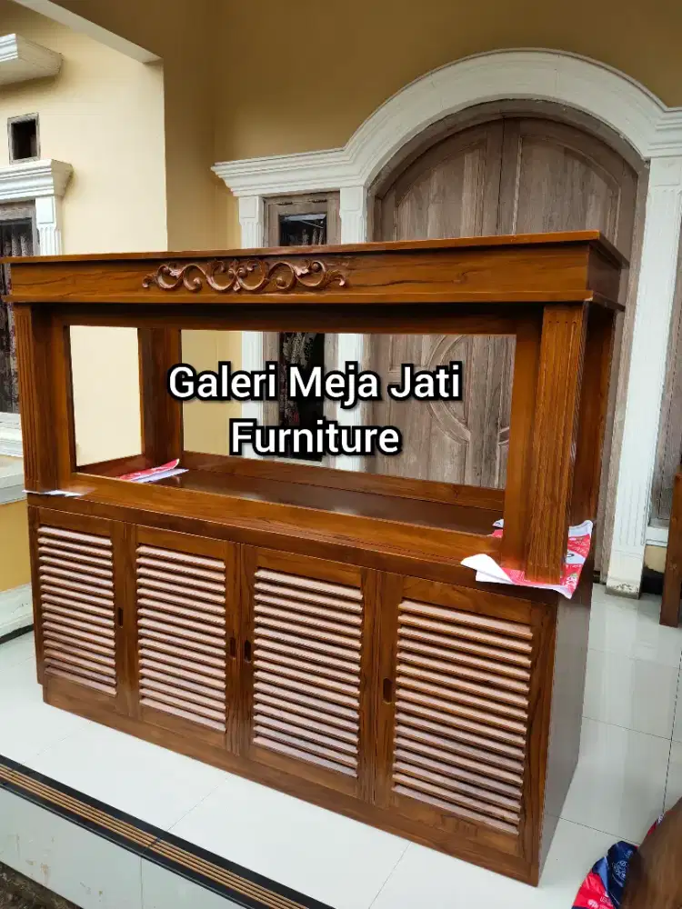 meja aquarium warna salak natural minimalis