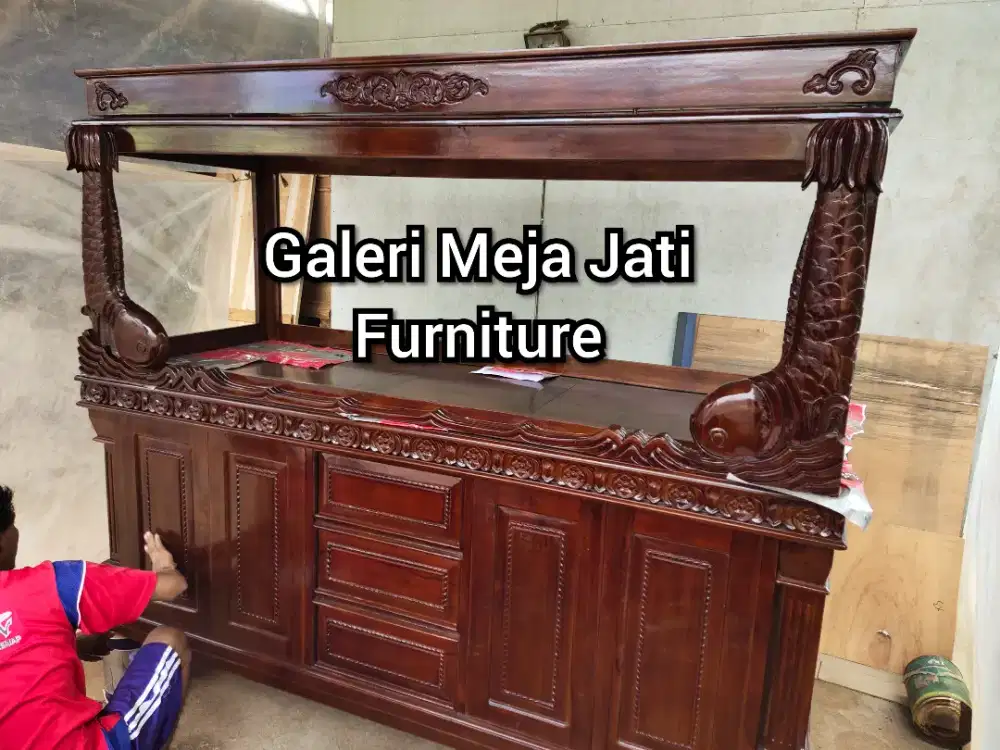 Meja aquarium ukir ornamen ikan kayu jati ukuran 200x55x165 (non kaca)
