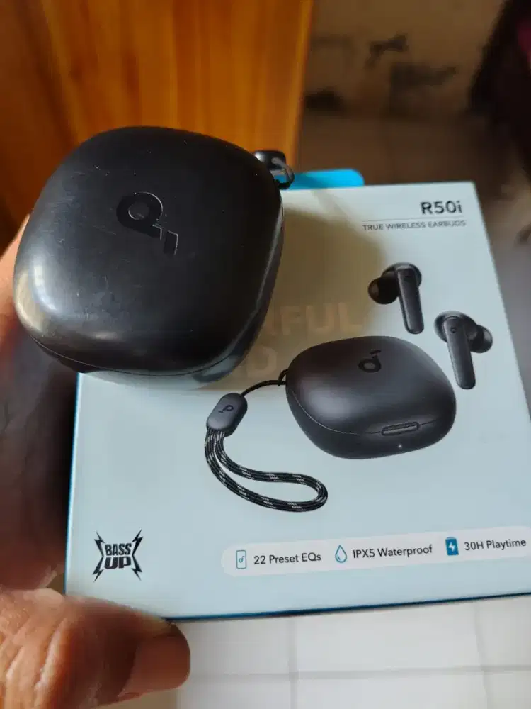 Soundcore R50i earbad