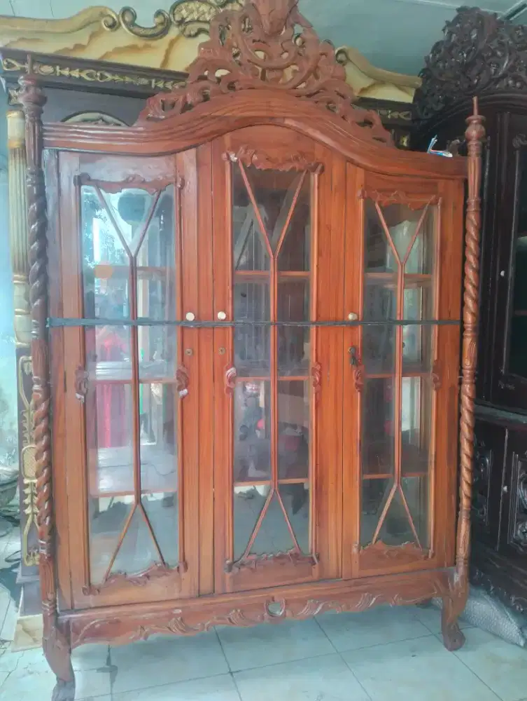 lemari kristal jati Jepara asli 3 pintu