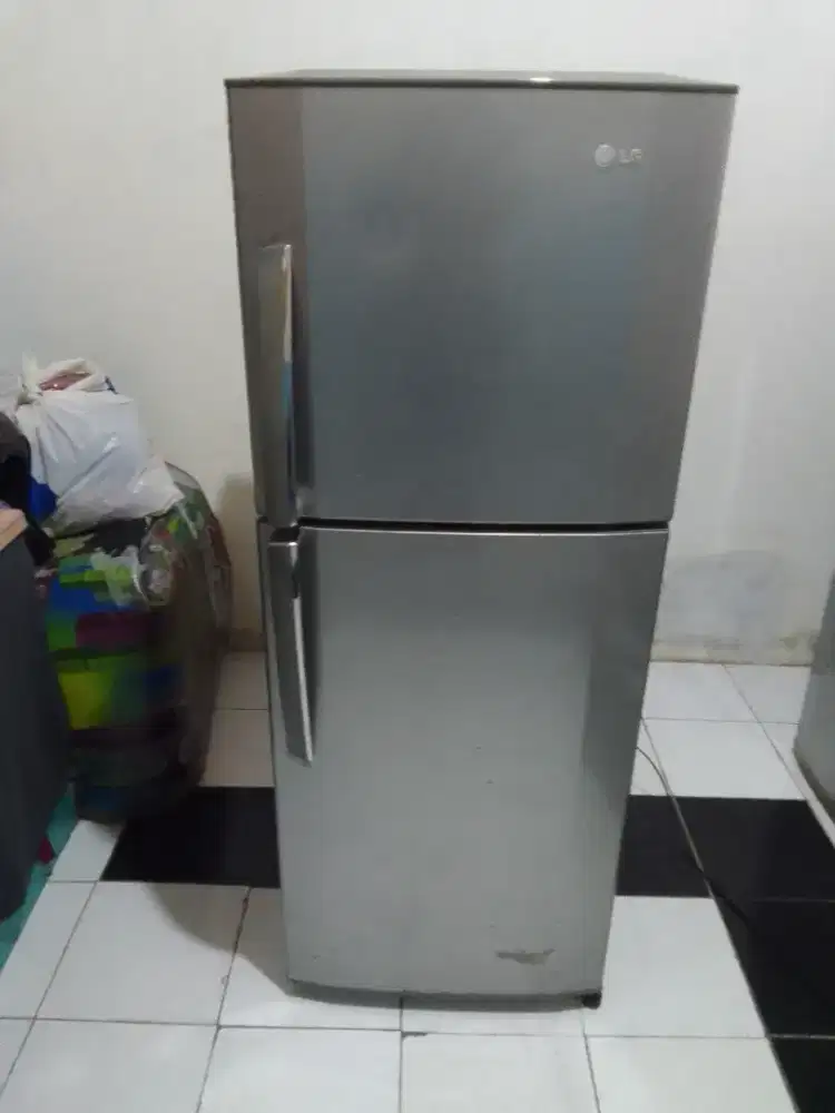 Kilkas 2 pintu merk.LG di jamin siap pakai