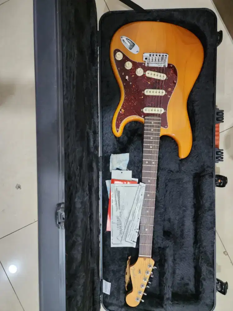 Fender Stratocaster USA Original - Bekas MASIH bagus!