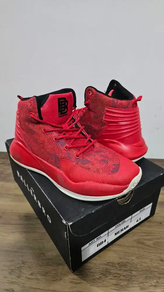 Sepatu basket - BALLER Bro BB