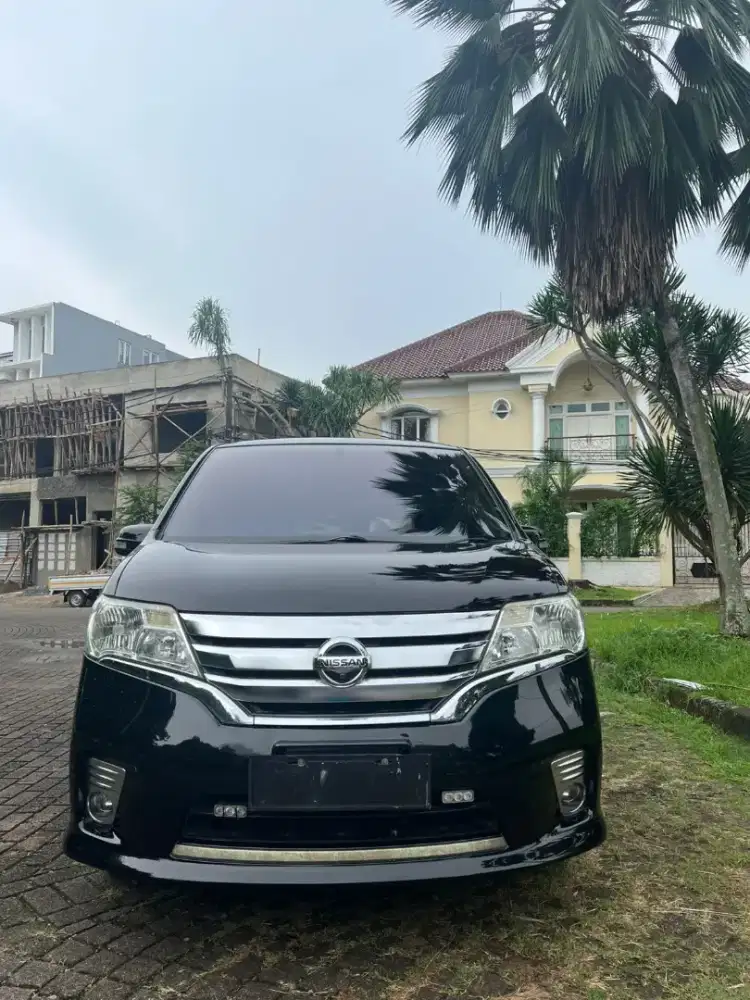 Nissan Serena Highway Star 2013 Mint Condition