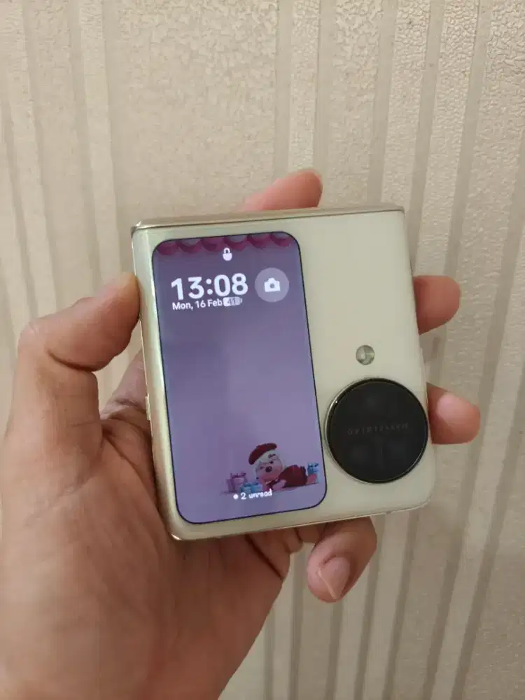 Oppo find N3 flip cream gold