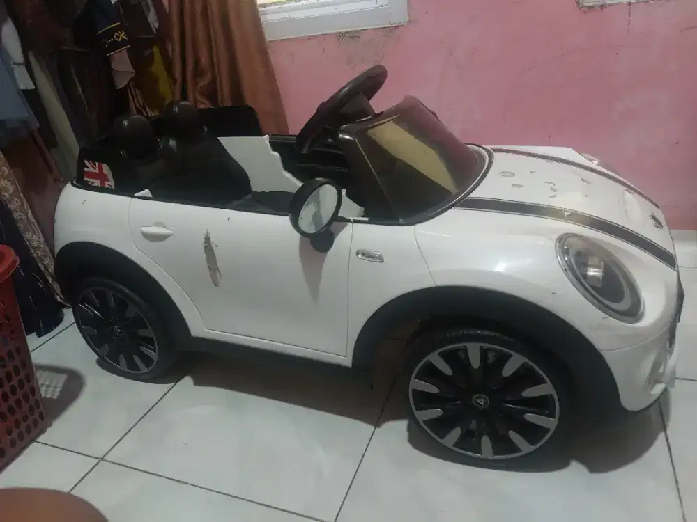 Mobil mobilan aki + remote