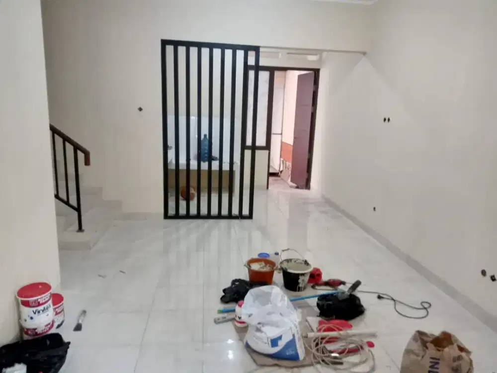 Disewakan Rumah 2 Lantai di Cluster Taman Sari – Harapan Indah Bekasi