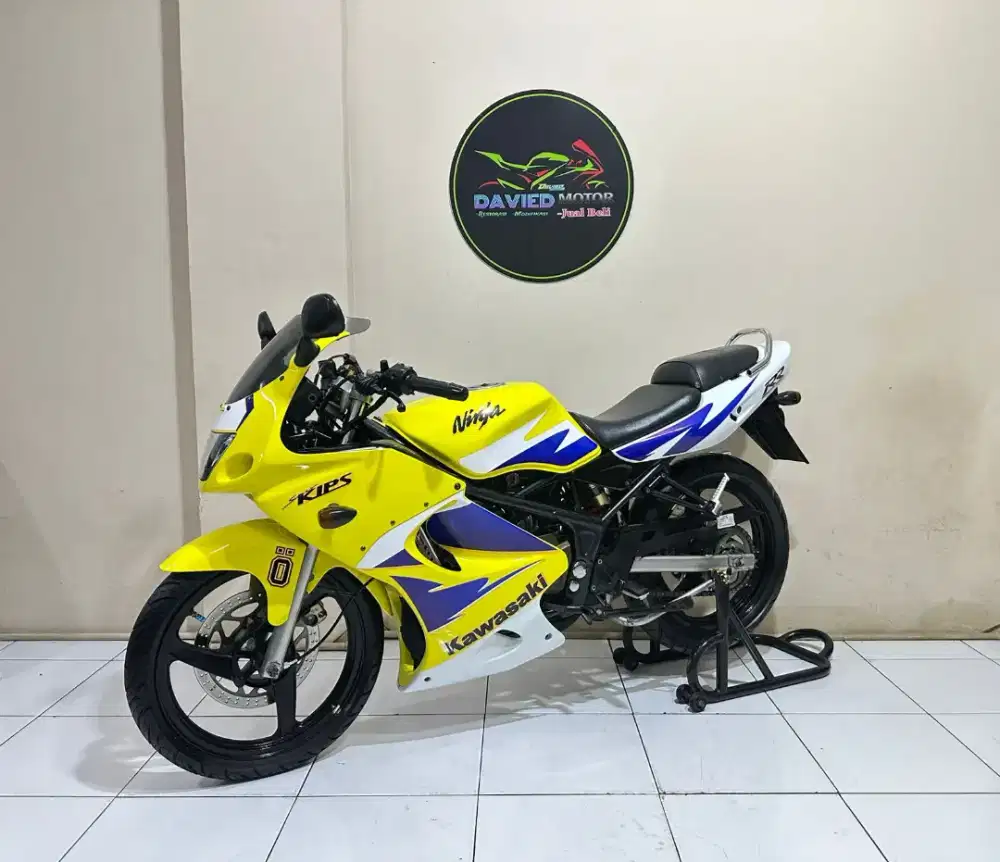 FOR SALE!! NINJA RR OLD 2010 WARNA LANGKA