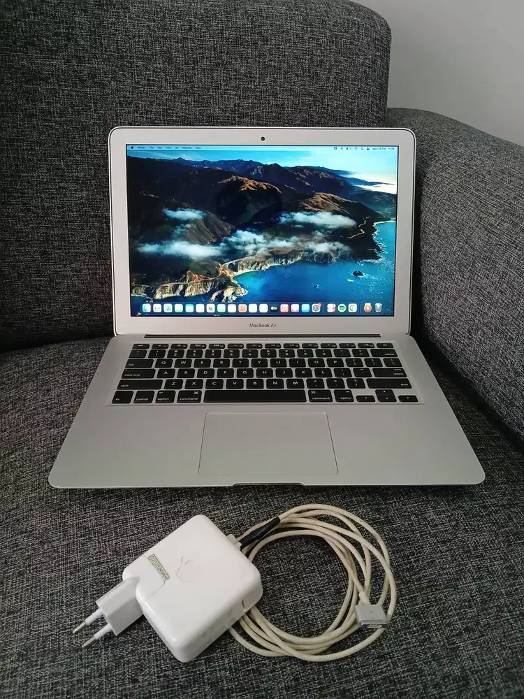 Macbook Air 2017 Core i5 RAM 8GB SSD 128GB