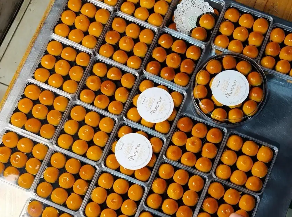 DICARI KARYAWAN UNTUK BIKIN NASTAR DAN KUE KERING LAINNYA