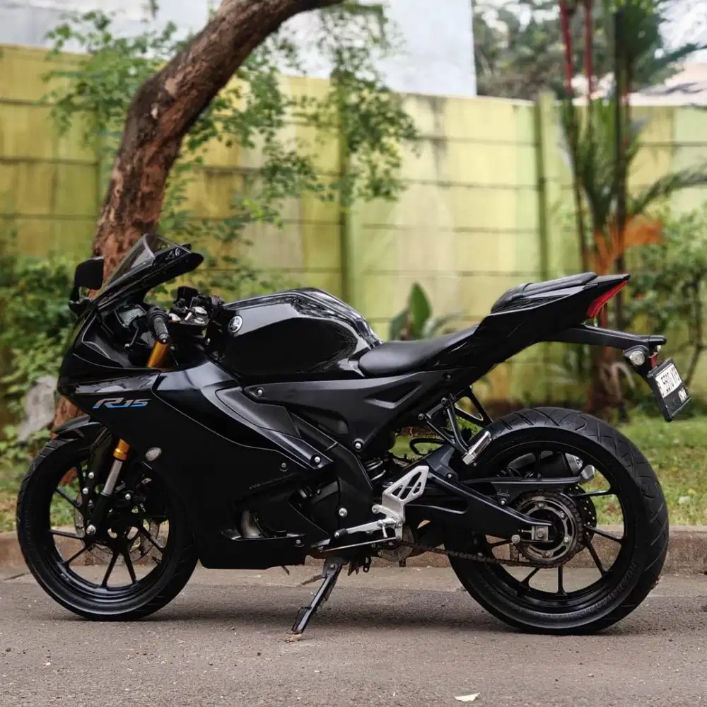 YAMAHA YZF R15 V4 2023 BLACK KM LOW PAJAK PANJANG KAYAK BARU