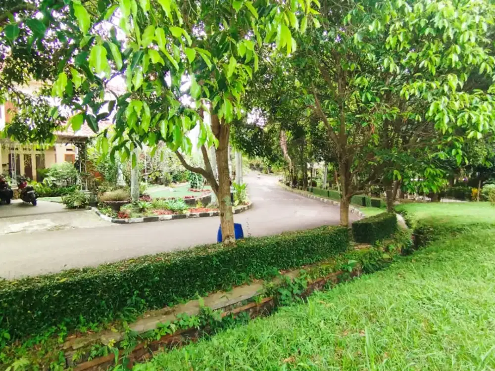 Dijual Tanah Komplek Parahyangan rumah villaPRVGegerkalong  masuk kodya bandung
