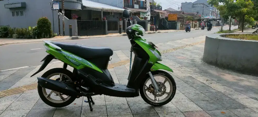 Yamaha Mio tahun 2011 pajak panjang depok