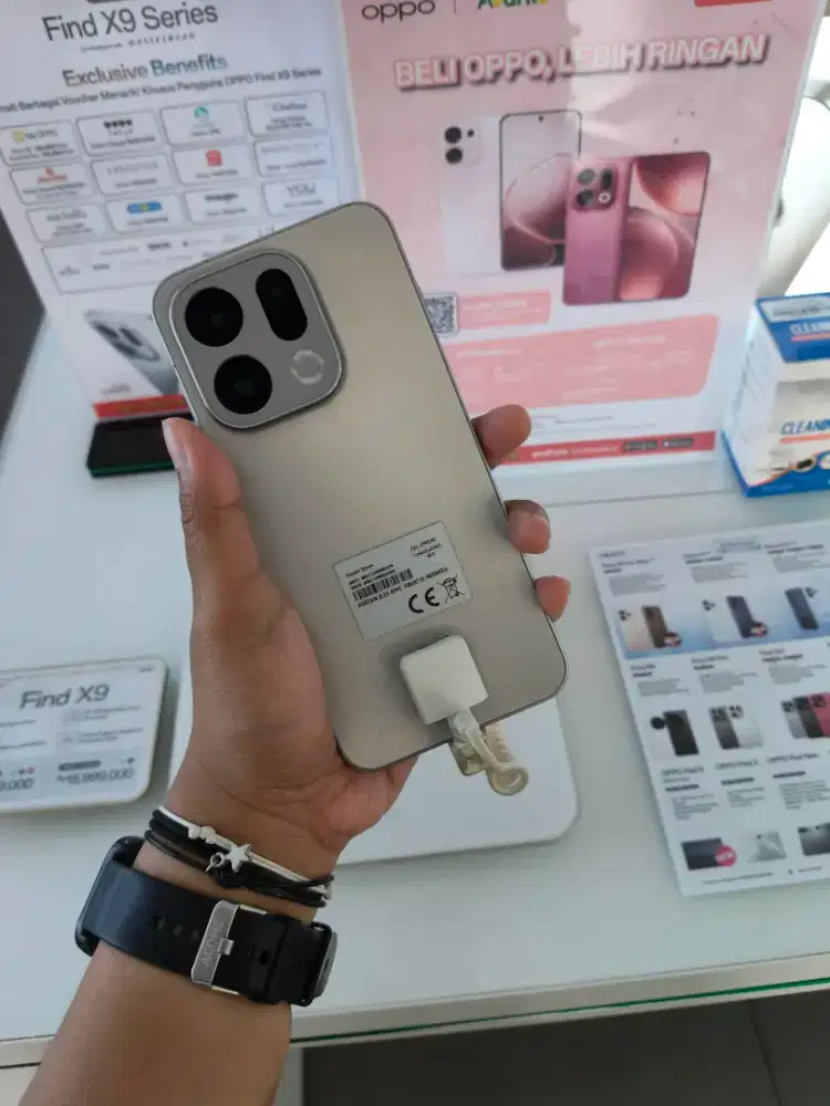 OPPO FIND X9 Baru Segel – Promo Tebus Murah Provider / Aksesoris