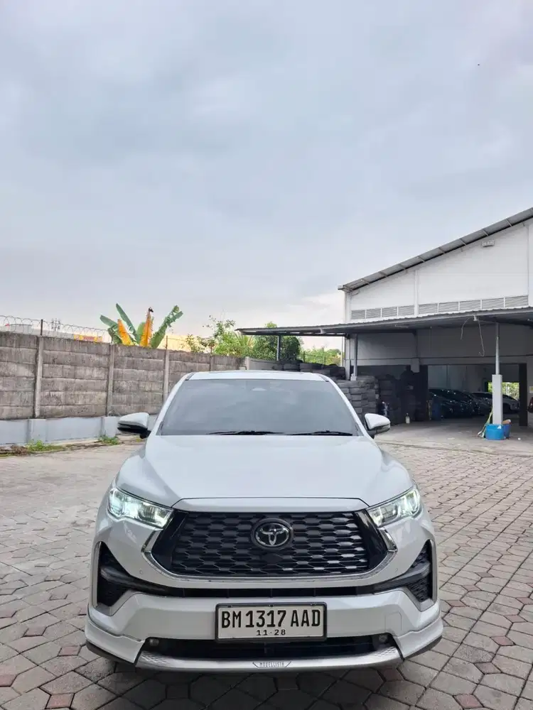 Zenix 2023 Q TSS modellista hybrid matic. Km 11rb antik