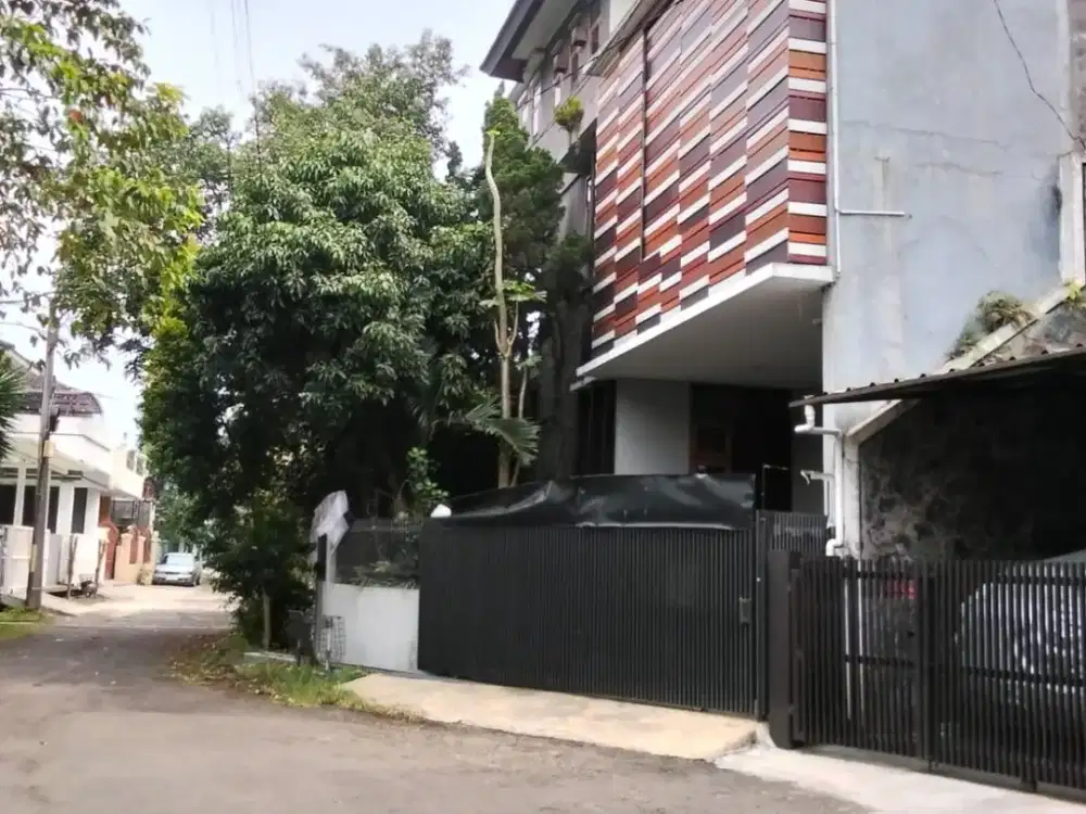 DISEWAKAN RUMAH CITEUREUP, 90JT