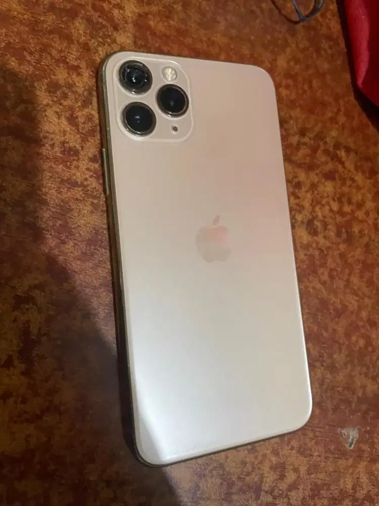 IPHONE 11 PRO 256 WHITELIST