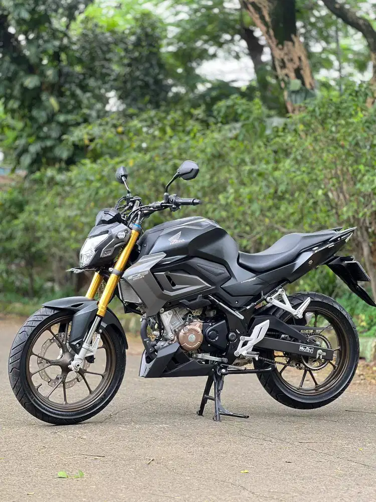 HONDA NEW CB 150R 2021 BLACK KM 1K PAJAK PANJANG FULL ORI