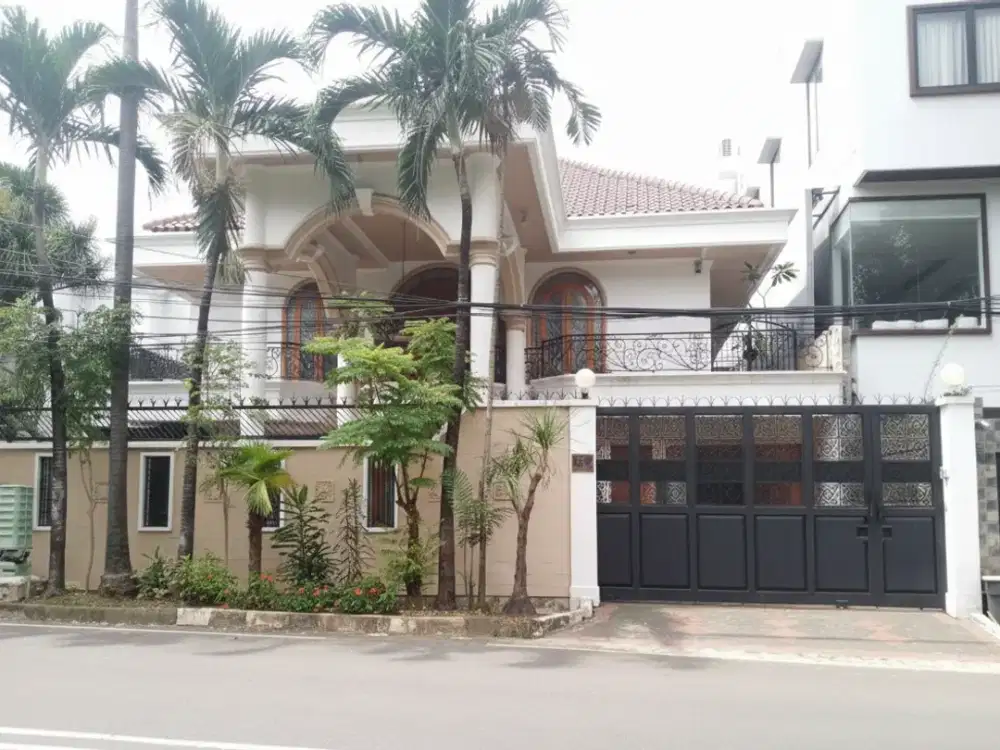 Rumah Siap Huni Dikawasan Asri Permata Hijau Jakarta Selatan