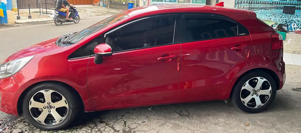 Kia Rio 2013 Bensin