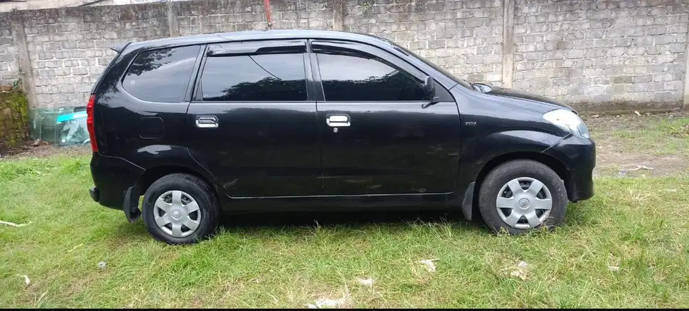 Toyota Avanza 2011 Bensin